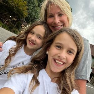 Meet your Posher, Robin